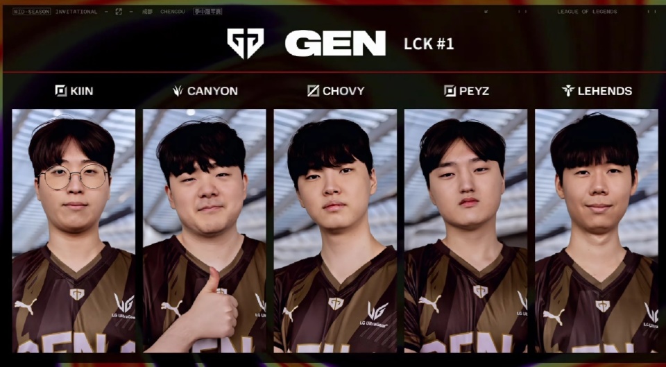 也是对足球 也是对足球