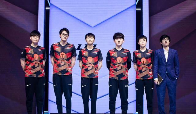 青岛六十七 青岛六十七