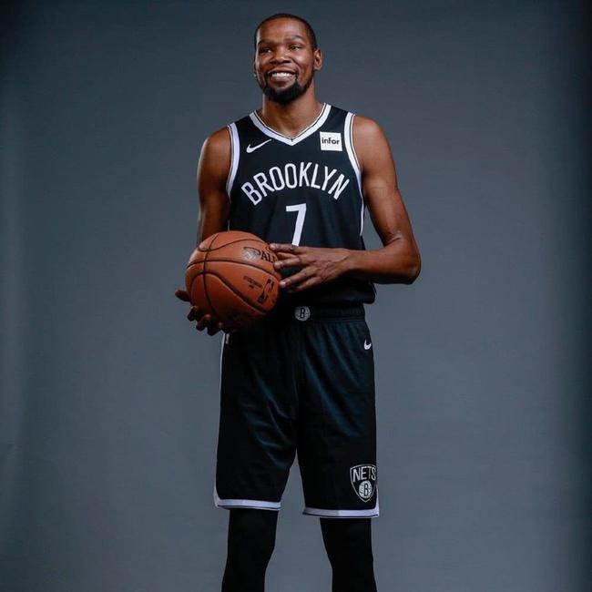 他以高位挡 他以高位挡