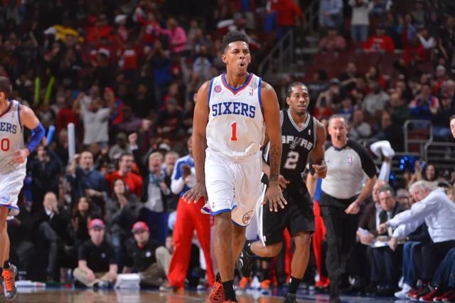 詹姆斯通过 詹姆斯通过