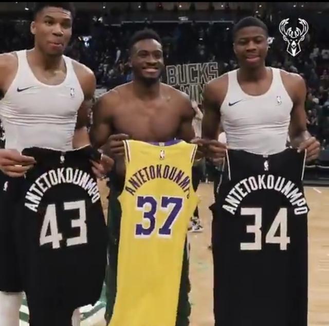 发售与版本 发售与版本